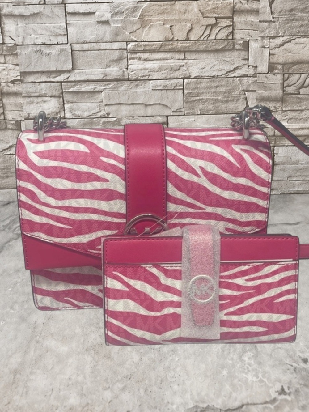 Michael Kors Greenwich Med Flap Crossbody & Matching  Dragonfruit Pink Zebra